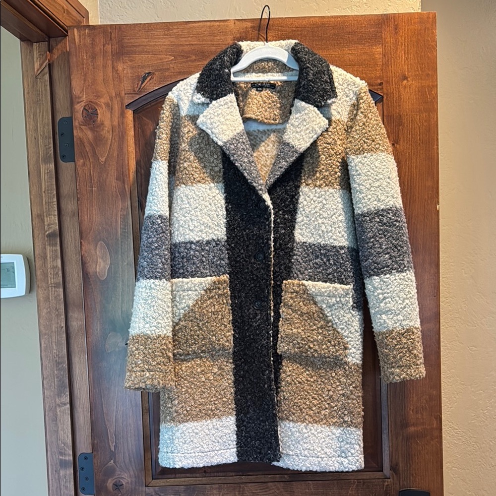 CHARLIE B Cream and Black Teddy Jacket with Casual Fit